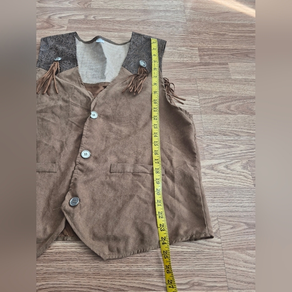 Spirit Halloween Women's Fringed Cowgirl Vest Costume - Picture 7 of 10